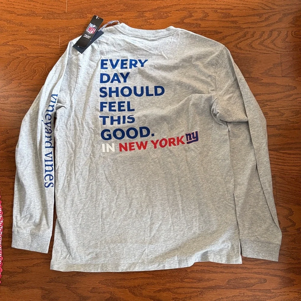 Vineyard Vines Light Gray Long Sleeve NY Giants Tee - Picture 3 of 4